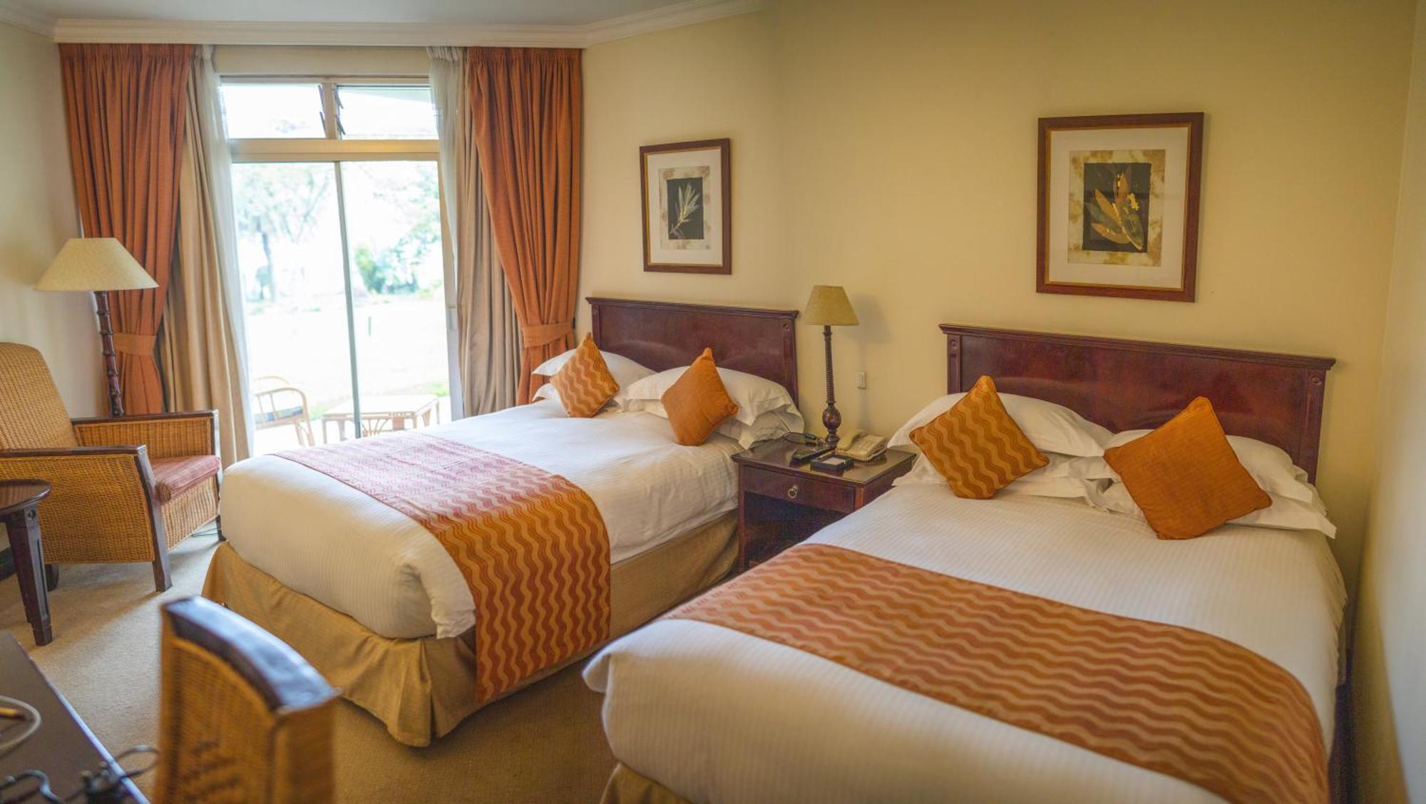 Lake Kivu Serena Hotel ギセニ エクステリア 写真