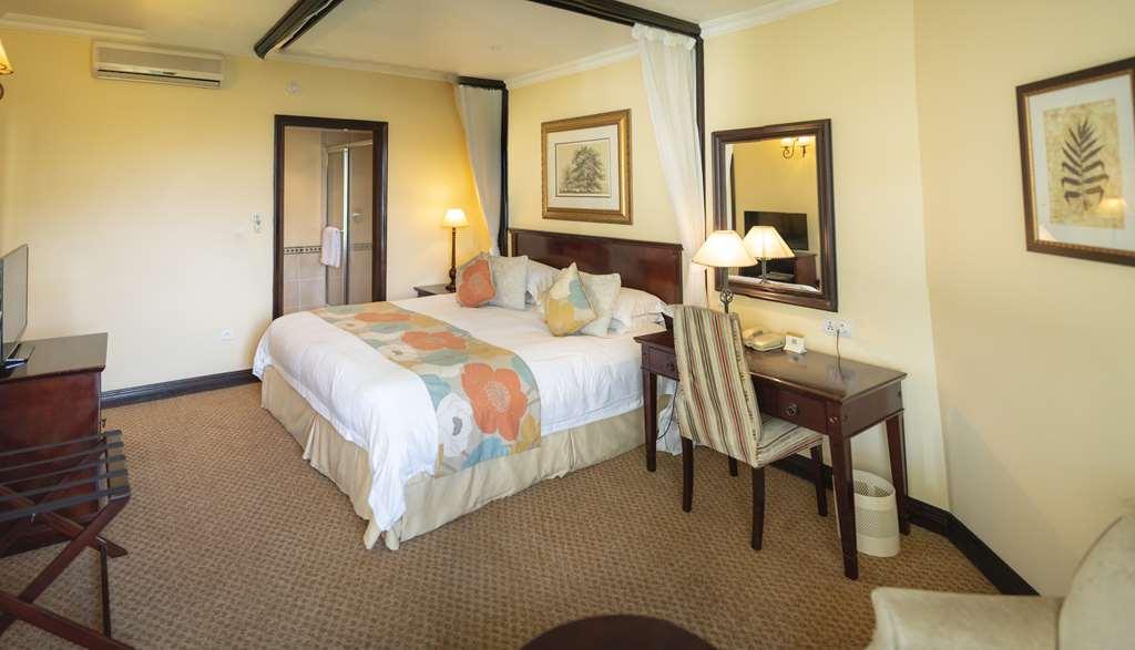 Lake Kivu Serena Hotel ギセニ 部屋 写真