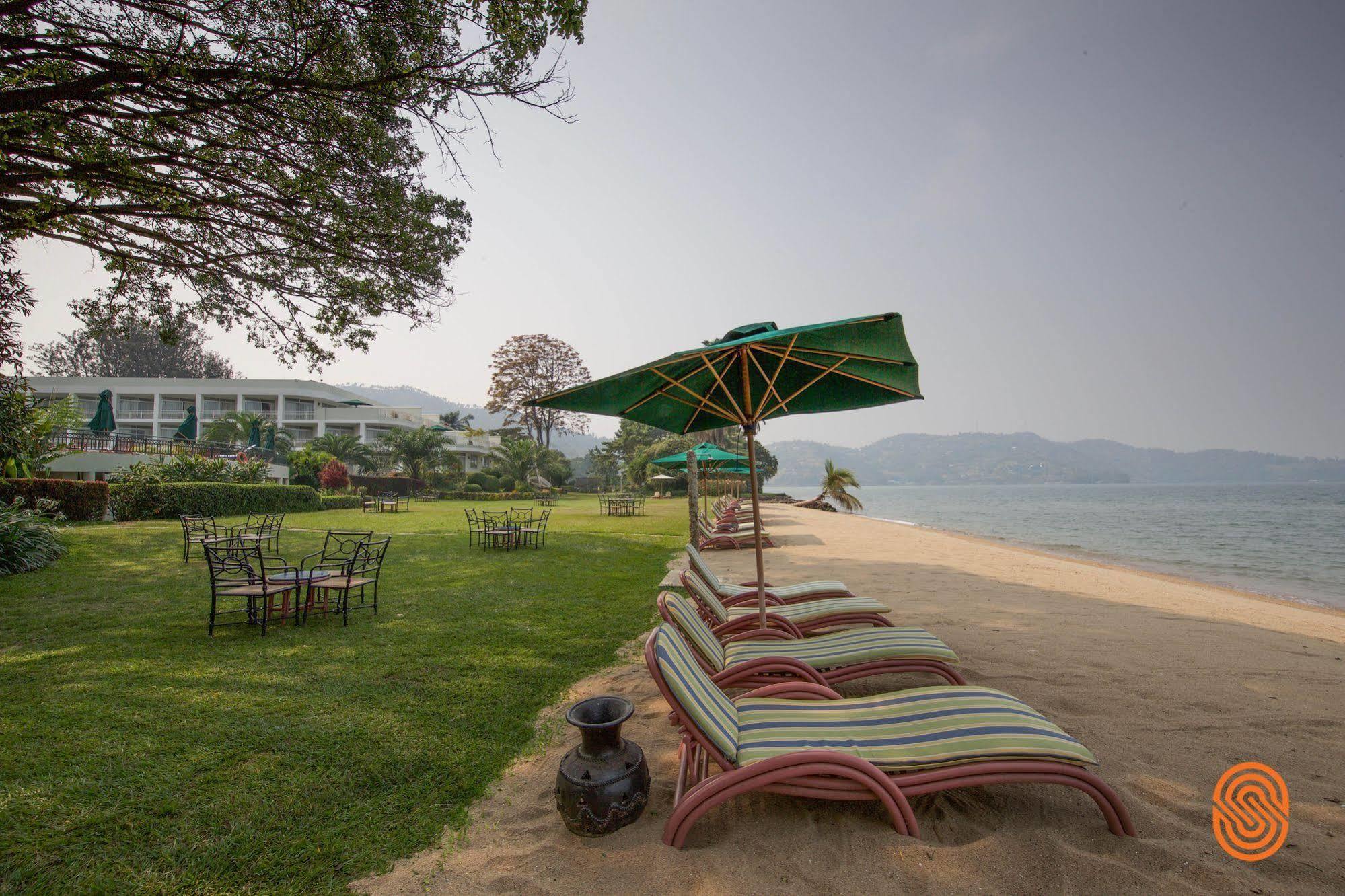 Lake Kivu Serena Hotel ギセニ エクステリア 写真